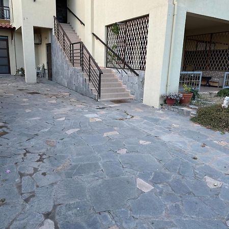 Paris Apartment Néa Khilí Εξωτερικό φωτογραφία