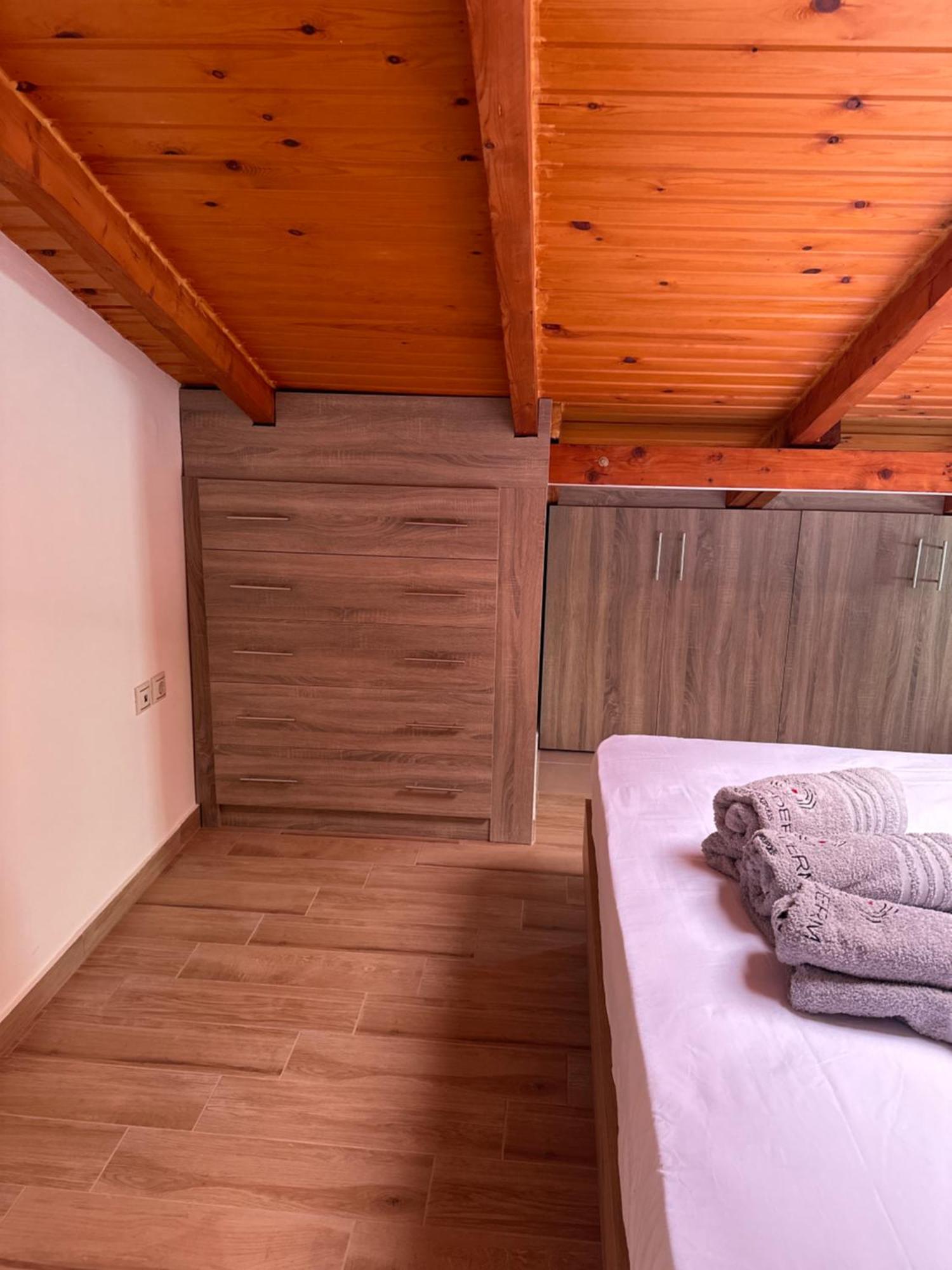 Paris Apartment Néa Khilí Εξωτερικό φωτογραφία