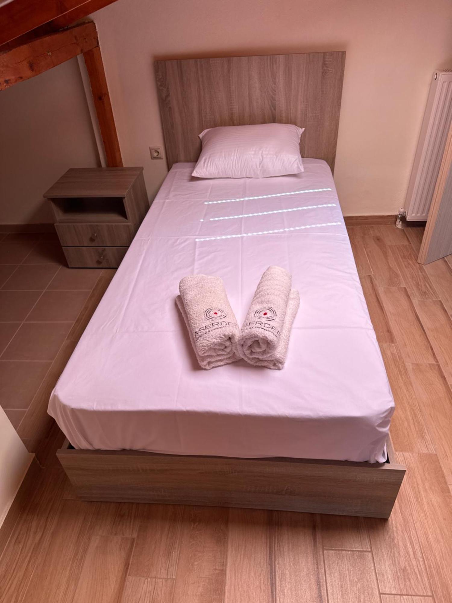 Paris Apartment Néa Khilí Εξωτερικό φωτογραφία
